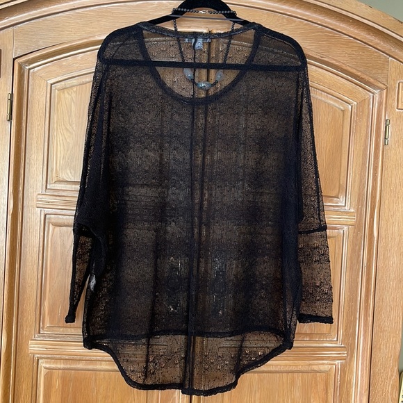🌺 COTTON ON; Black Sheer Top/Swim Cover-Up/with Unique Design. Misses Sz. Med! - Picture 4 of 10